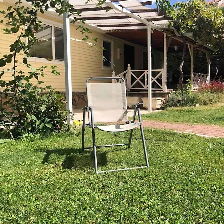 Villa Büyük Aileler Ve Arkadaş Grupları Için Bahçeli Ev Meram